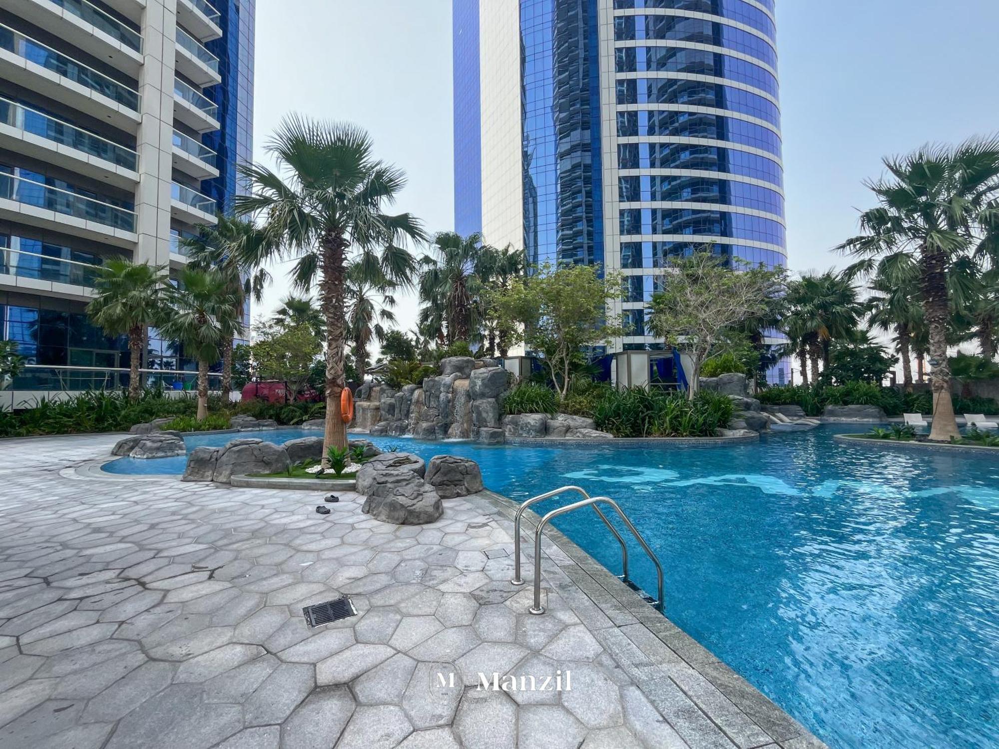 Manzil - 1br In Paramount With Top-floor Luxury Living Apartment *